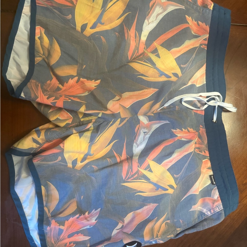 Hurley shorts 36 inch waist gently used